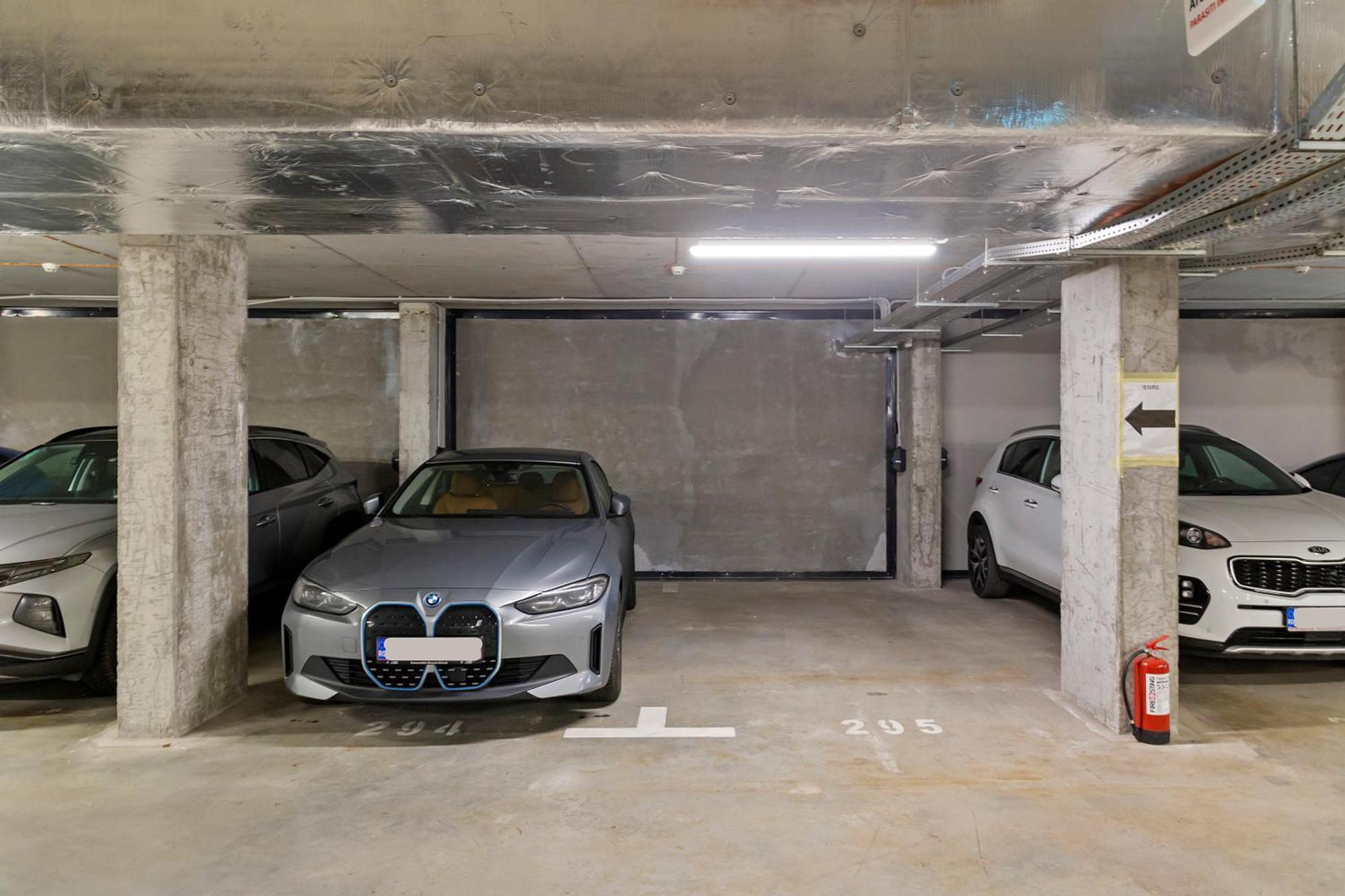 Mido Park Apartment With Private Parking & Self Check-In Bucureşti Ngoại thất bức ảnh