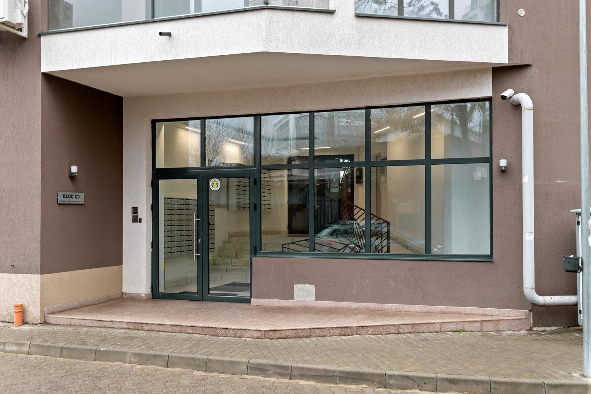 Mido Park Apartment With Private Parking & Self Check-In Bucureşti Ngoại thất bức ảnh