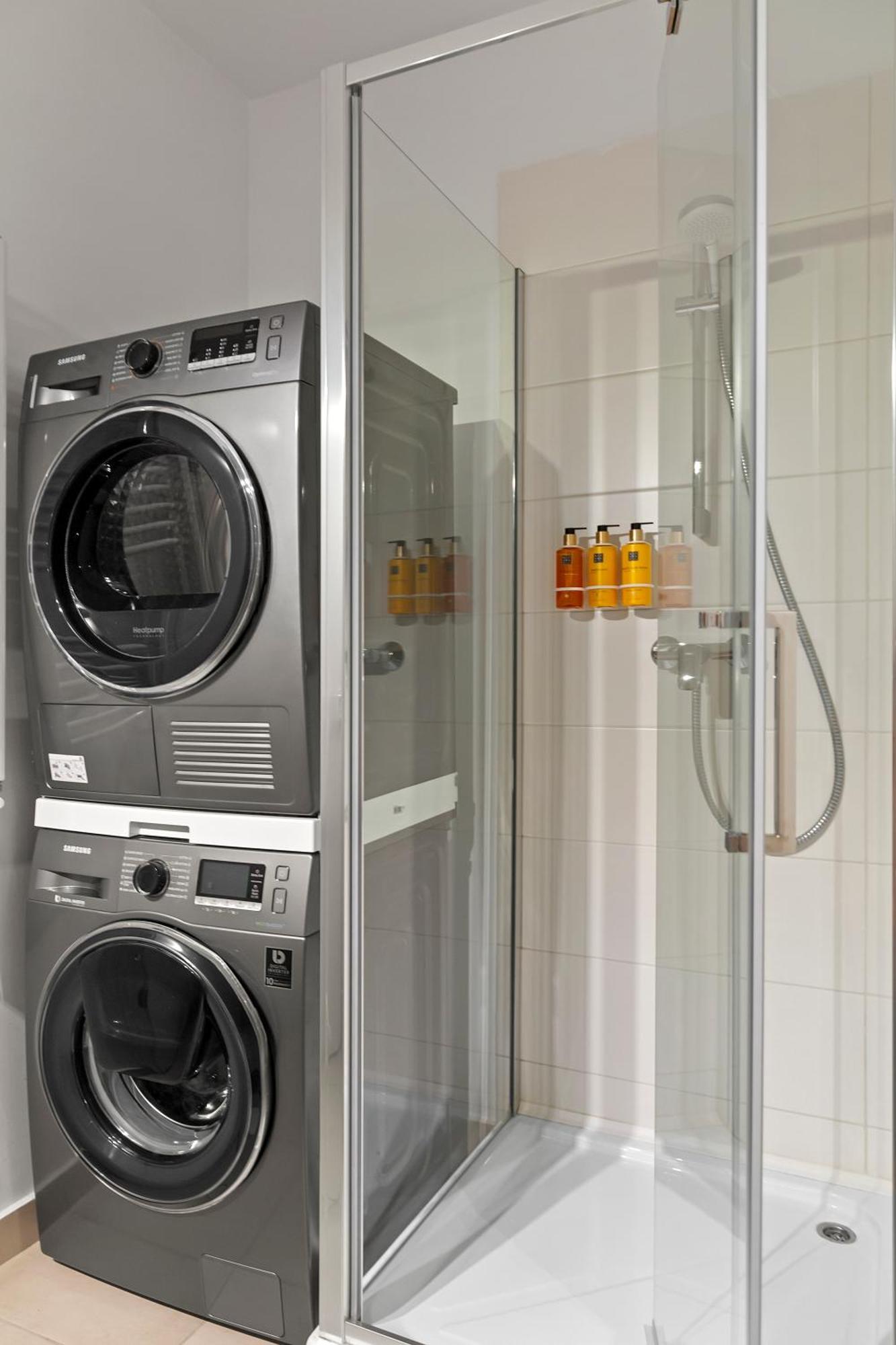 Mido Park Apartment With Private Parking & Self Check-In Bucureşti Ngoại thất bức ảnh