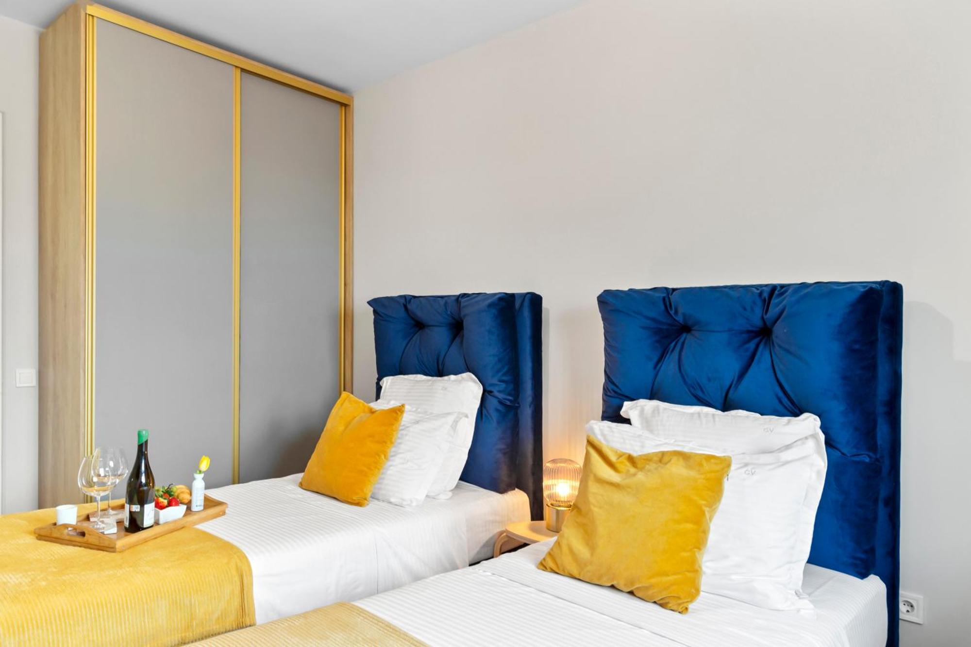Mido Park Apartment With Private Parking & Self Check-In Bucureşti Ngoại thất bức ảnh